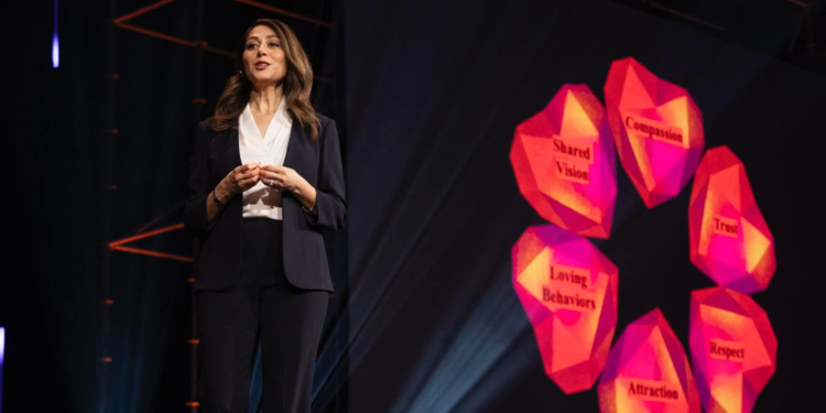 Sara Nasserzadeh speaks at Ted Next 